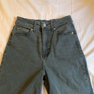 H&M Mom Jeans